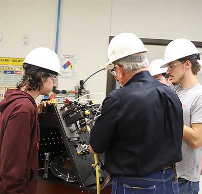 Apply to Navarro Instructor demonstrating industrial equipment to students