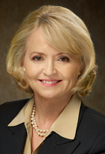 芭芭拉·卡瓦利尔博士, College President from 2013-2016 headshot of 芭芭拉·卡瓦利尔博士