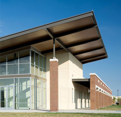 皇冠博彩-Waxahachie Front of 皇冠博彩-Waxahachie building