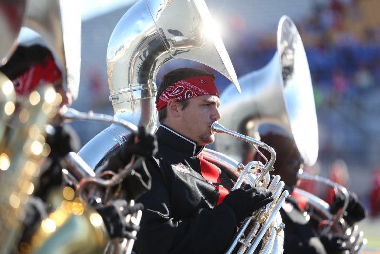 The 皇冠博彩军乐队的声音 student