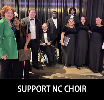 支持皇冠博彩合唱团 皇冠博彩 唱诗班 students performing at the Texas Music Educators Association event