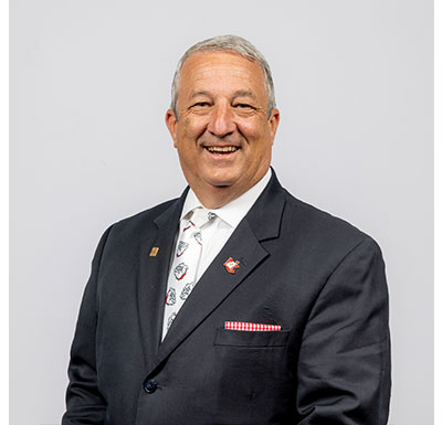 headshot of 家伙Featherston