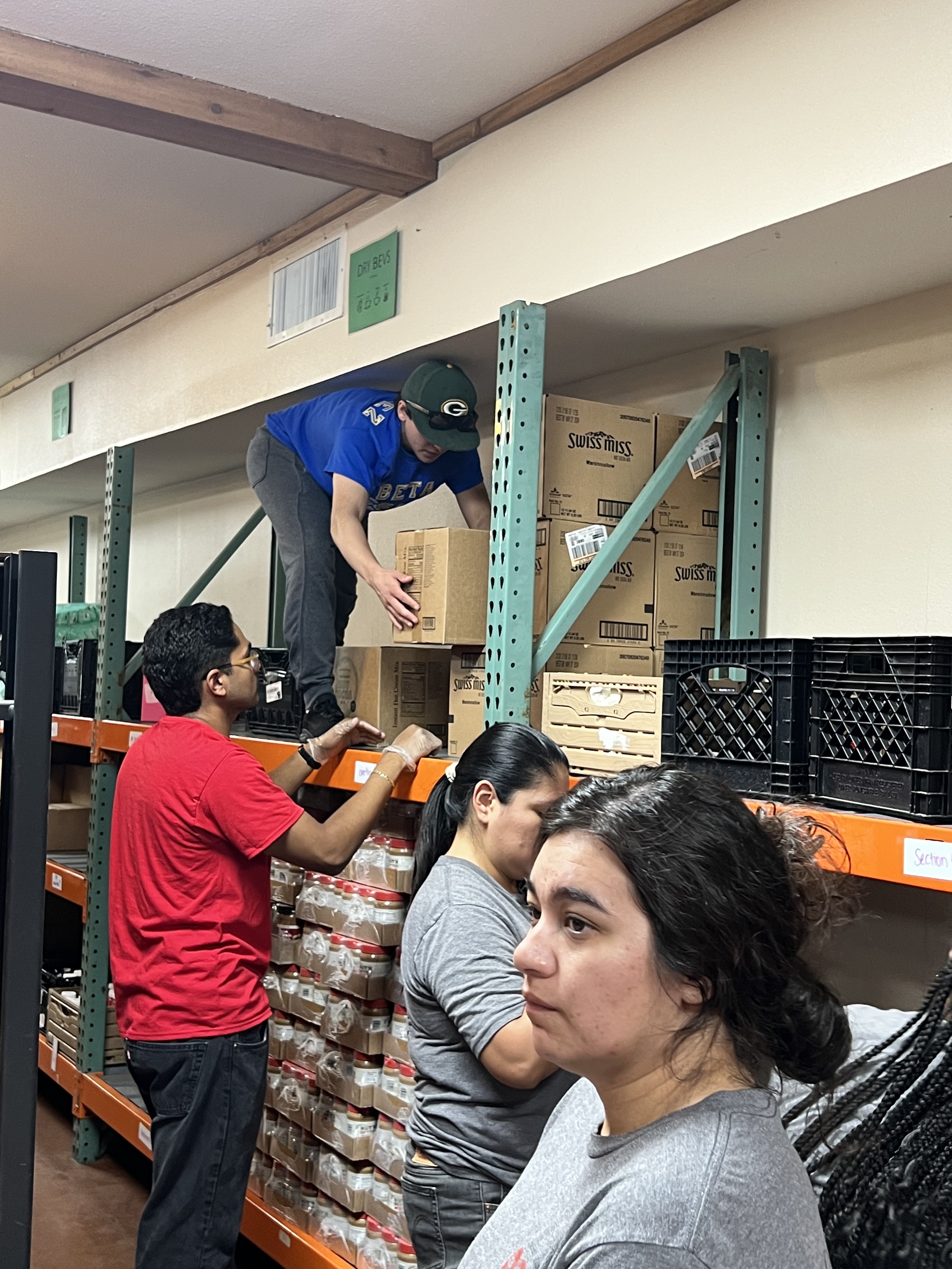 Bulldogs Serve - Waxahachie