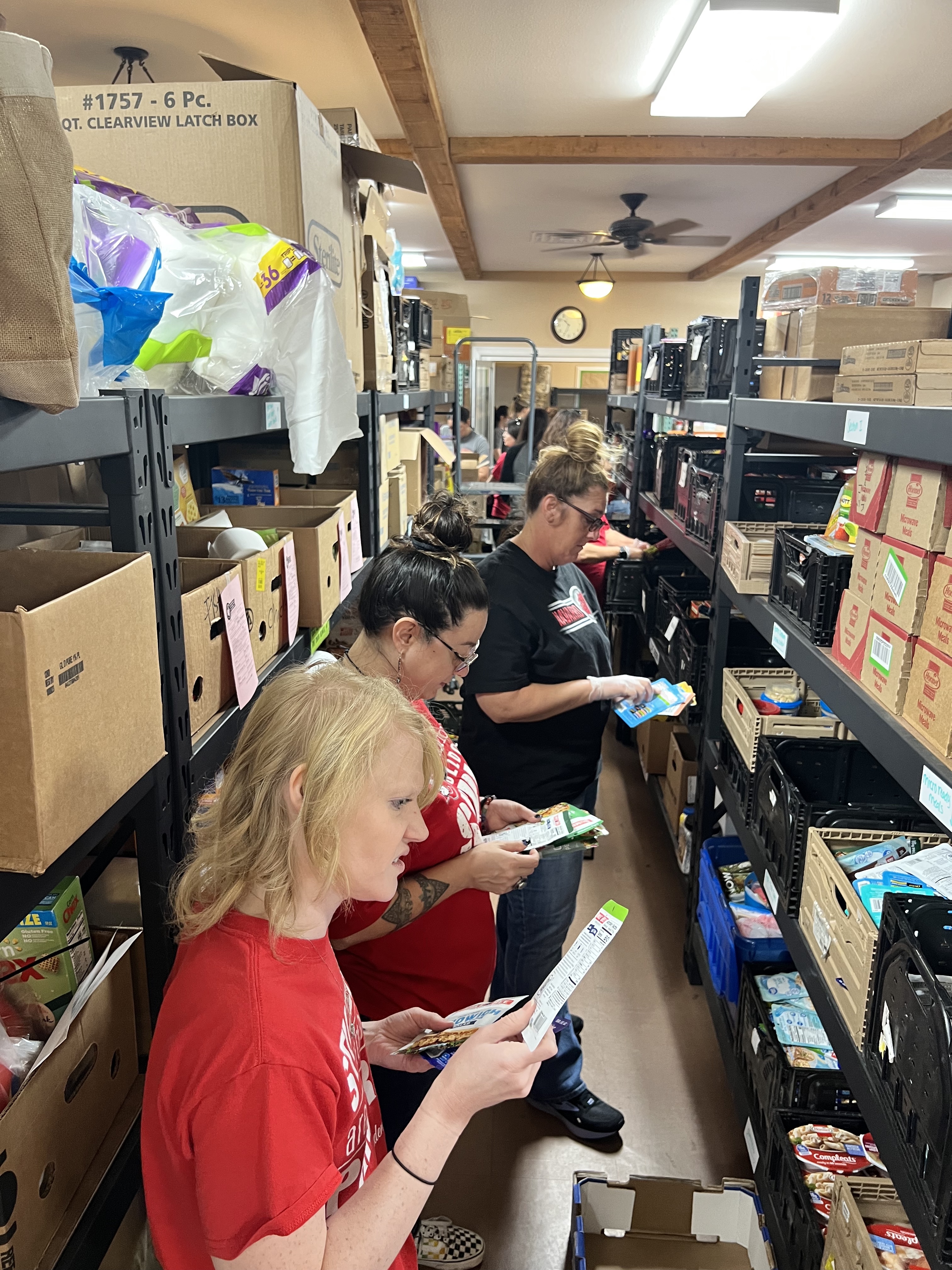 Bulldogs Serve - Waxahachie