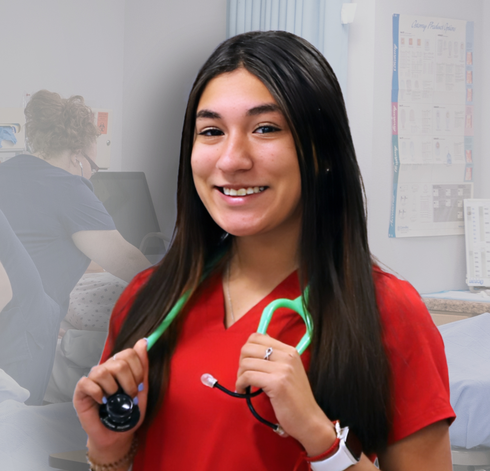 注册护士助理 皇冠博彩 Student holding a stethoscope