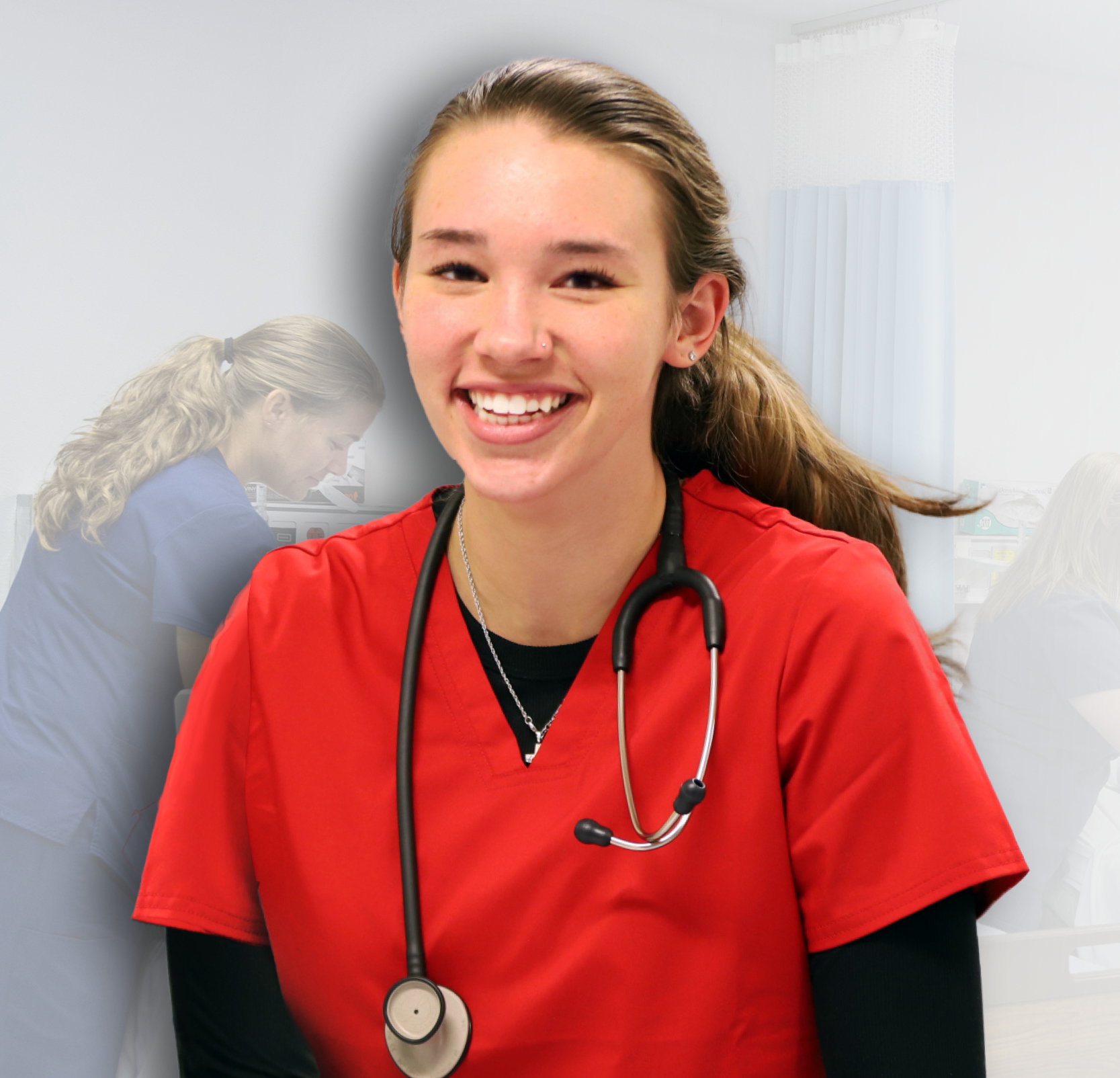 病人护理技术员 皇冠博彩 Student with stethoscope around her neck